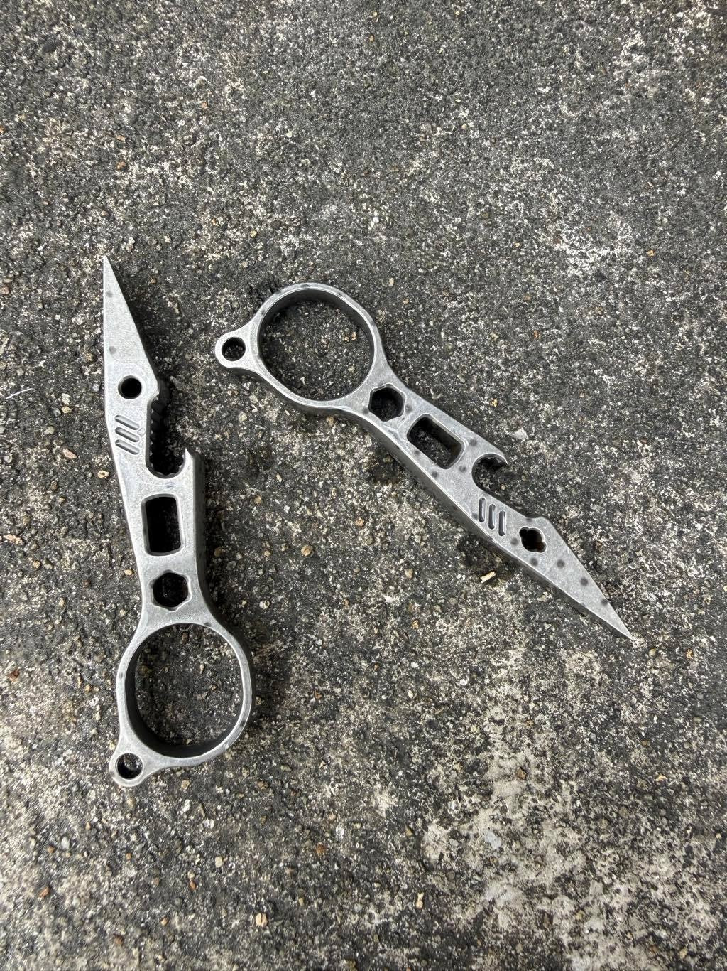J.E. Made Great White Shark Gen IV | PD613 EDC Pry Bar